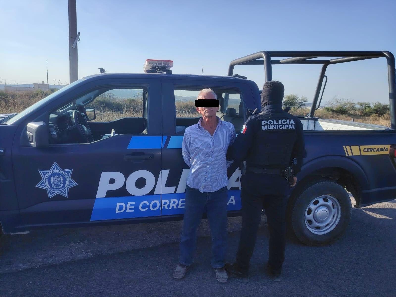 POLICÍAS DE CORREGIDORA ASEGURAN A UN PRESUNTO MONTACHOQUES