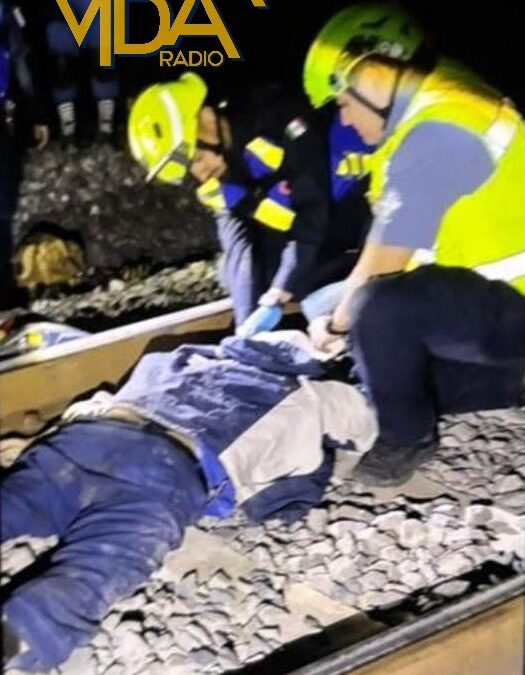 HOMBRE EN APARENTE ESTADO DE EBRIEDAD FUE ARROLLADO POR EL TREN, FUE TRASLADADO AL HOSPITAL EN CALIDAD DE GRAVE.