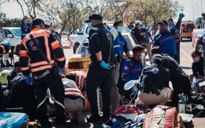 PARAMÉDICOS DE PC DE EL MARQUÉS, COLÓN Y DEL AIQ, ATENDIERON A DOS PERSONAS QUE SUFRIERON UN PARO CARDIORRESPIRATORIO, LAMENTABLEMENTE UNA DE ELLAS FALLECIÓ EN EL LUGAR.