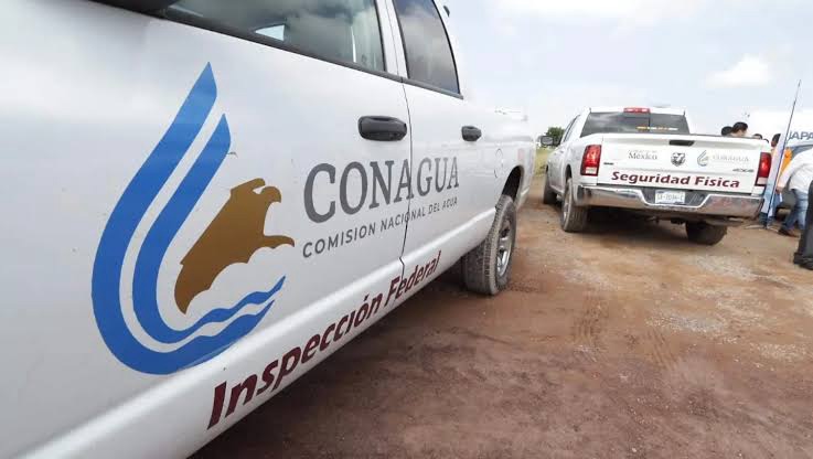 AUTORIDADES FEDERALES CLAUSURAN PUNTO ILEGAL DE VENTA DE AGUA EN EZEQUIEL MONTES.