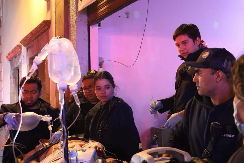 HOMBRE ES GRAVEMENTE LESIONADA CON UN ARMA PUNZOCORTANTE EN EL CENTRO HISTÓRICO.