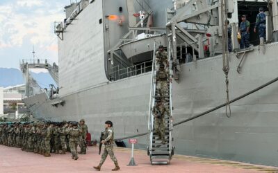 ARRIBA BUQUE CON PERSONAL DE INFANTERÍA DE MARINA PARA REFORZAR LA SEGURIDAD EN PUERTO VALLARTA, JALISCO.