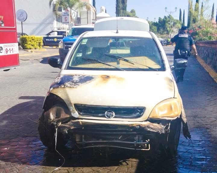 HECHO VIAL E INCENDIO MOVILIZA A CUERPOS DE EMERGENCIA A MILENIO III.