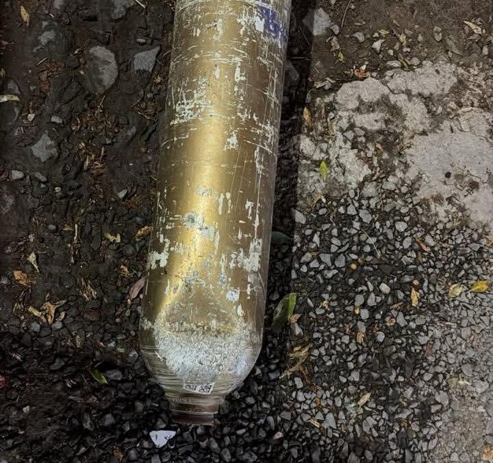 EXPLOTA TANQUE DE AL INTERIOR DE UNA EMPRESA Y CAE EN LA COLONIA SAUCES.