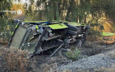 UNIDAD DE TRANSPORTE DE PERSONAL INTENTÓ GANARLE EL PASO AL TREN Y FUE EMBESTIDA.