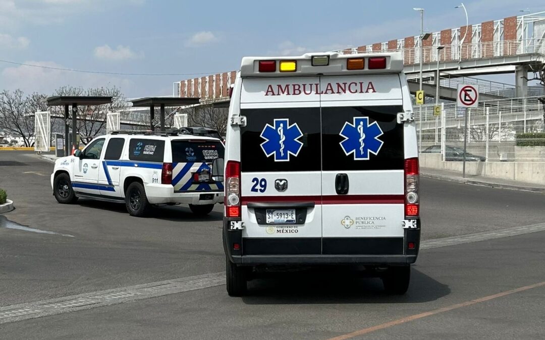 MUJER ADULTA MAYOR MURIÓ DE APARENTES CAUSAS NATURALES AL INTERIOR DE LA PLAZA PASEO QUERÉTARO.