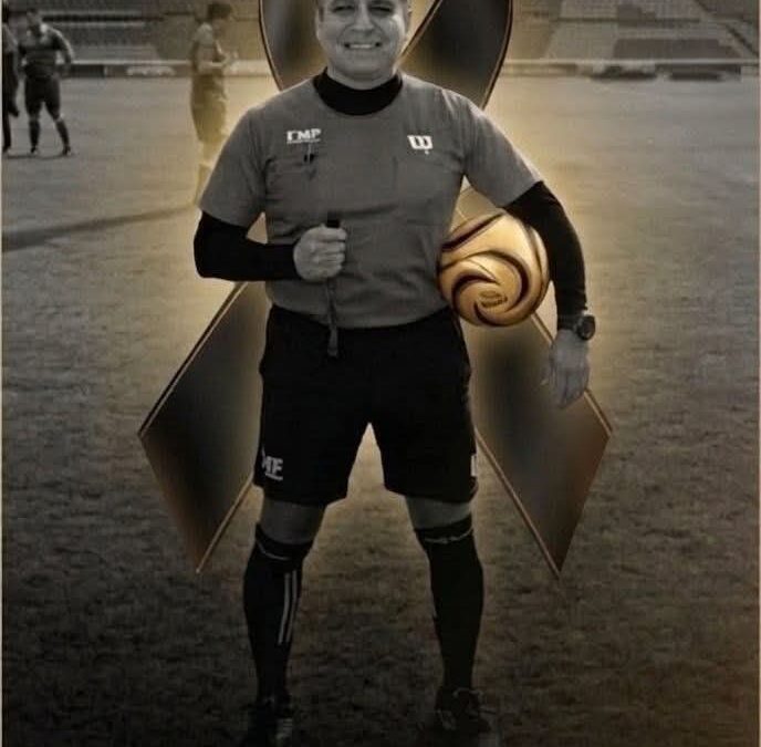ÁRBITROS QUERETANOS SUSPENDERÁN SUS ACTIVIDADES EN MANERA DE PROTESTA TRAS LA MUERTE DE UN SILBANTE TRAS UN ENCUENTRO DE FÚTBOL.