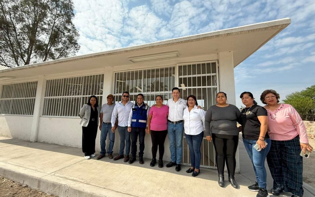 EL MUNICIPIO DE EL MARQUÉS ENTREGA INFRAESTRUCTURA EDUCATIVA EN BENEFICIO DE ESTUDIANTES DE PALO ALTO.