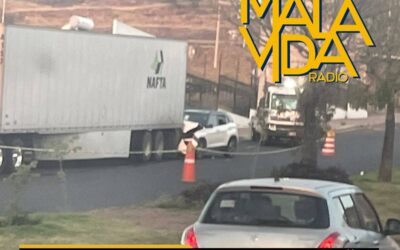 MUERE CONDUCTOR TRAS CHOCAR CONTRA UN TRÁILER ESTACIONADO.