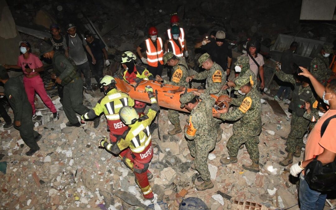 ELEMENTOS DEL EJÉRCITO MEXICANO RESCATAN CON VIDA A UN NIÑO DE 9 AÑOS EN VENEZUELA.