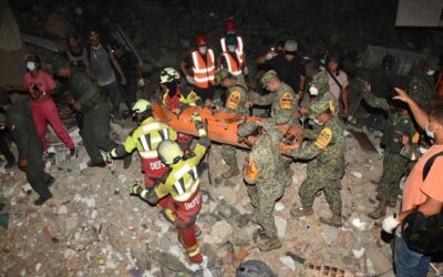 ELEMENTOS DEL EJÉRCITO MEXICANO RESCATAN CON VIDA A UN NIÑO DE 9 AÑOS EN VENEZUELA.