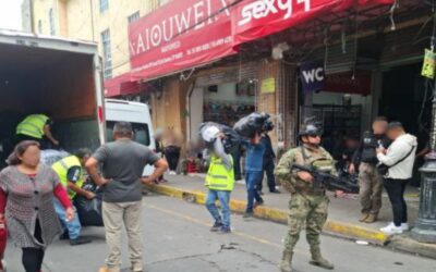 AUTORIDADES FEDERALES ASEGURARON MÁS DE 65 MIL PIEZAS DE MERCANCIA PIRATA EN EL CENTRO HISTÓRICO DE LA CDMX.