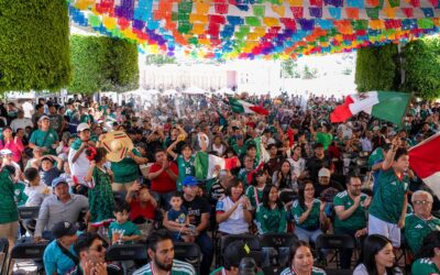 CIENTOS DE FAMILIA MARQUESINAS SE REUNIERON PARA LA TRANSMISIÓN DEL PARTIDO INAUGURAL DEL MUNDIAL.