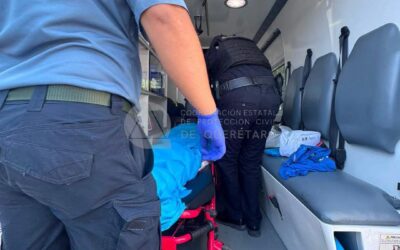 ELEMENTOS DE POES BRINDAN APOYO A UNA MUJER QUE ENTRÓ EN LABOR DE PARTO.