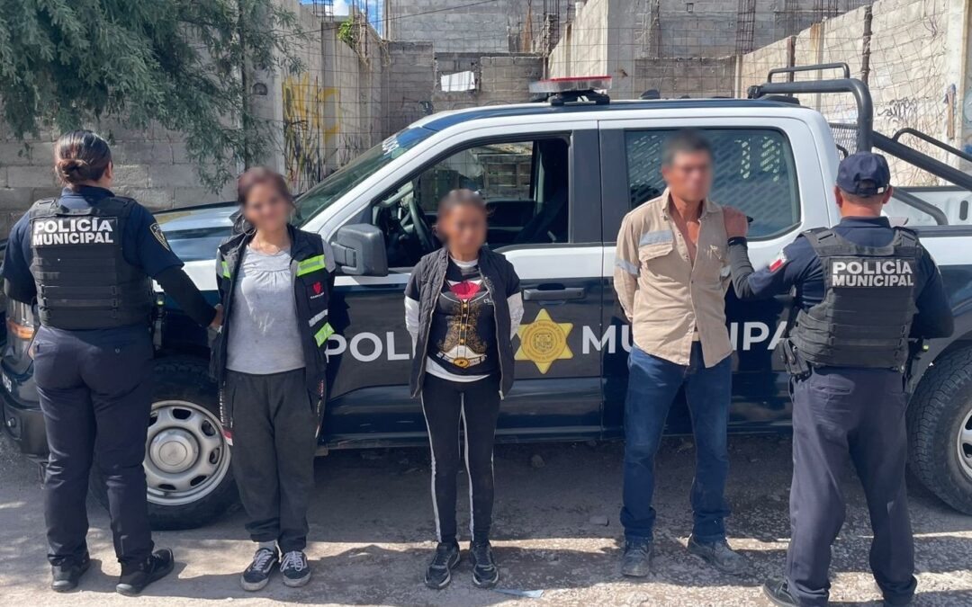 TRES PERSONAS DETENIDAS POR DELITOS CONTRA LA SALUD Y QUEBRANTAMIENTO DE SELLOS OFICIALES.