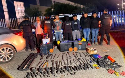 ELEMENTOS DE LA POLICÍA DE EL MARQUÉS, FRUSTRAN ROBO Y DETIENEN A LOS PRESUNTOS DELINCUENTES.