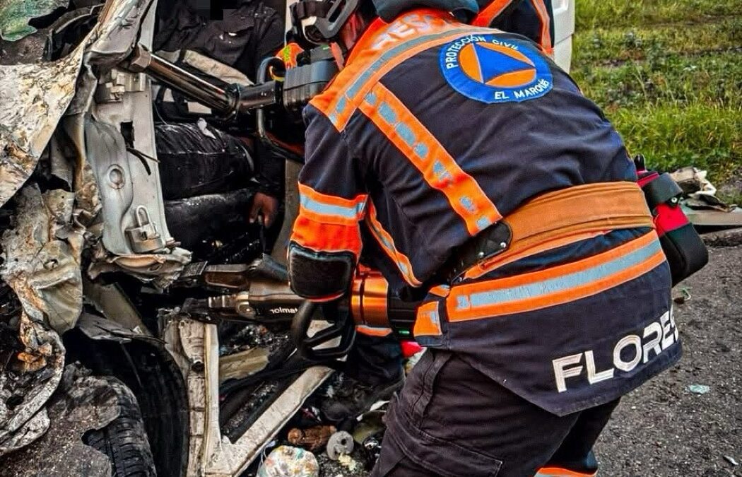 FUERTE CHOQUE FRONTAL EN LA CARRETERA A LOS CUES, DEJA DOS PERSONAS CON LESIONES DE GRAVEDAD.