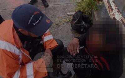 HOMBRE ES RESCATADO TRAS CAER AL INTERIOR DE UN DREN PLUVIAL.