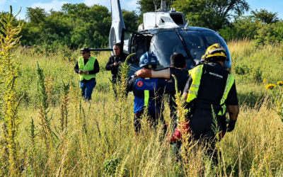 DESPUÉS DE 12 HORAS RESCATAN A TRES HOMBRES QUE INGRESARON A LA ZONA CERRIL DE PEÑA COLORADA.