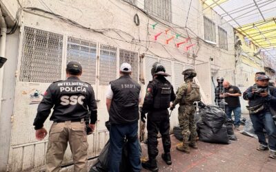 AUTORIDADES FEDERALES ASEGURAN MERCANCÍA PIRATA EN TEPITO, CON UN VALOR APROXIMADO A LOS DOS MILLONES DE PESOS.